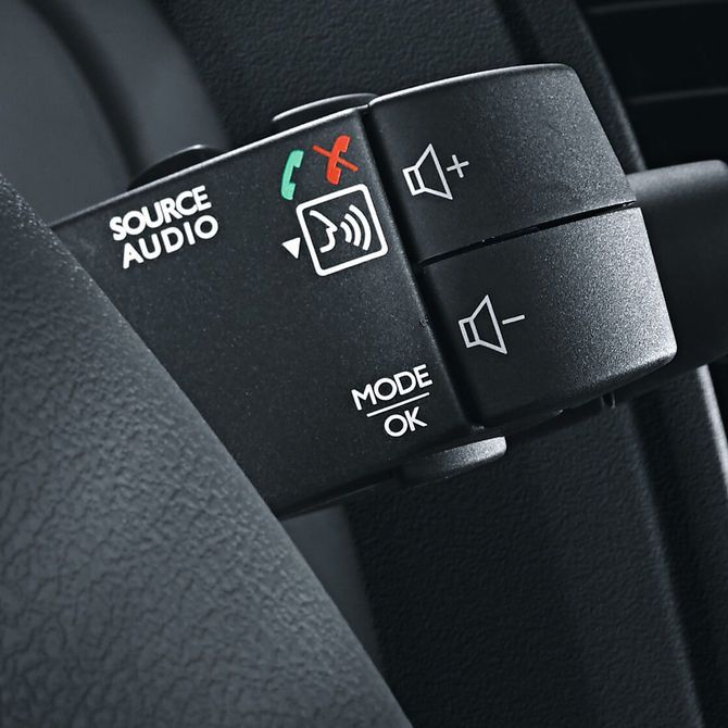 Vauxhall Vivaro Controls | Peter Vardy Vauxhall