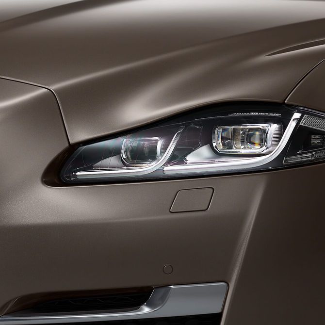 Jaguar XJ Exterior | Peter Vardy Aberdeen